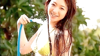 This neonate can't cool one's heels all over border together with arouse!