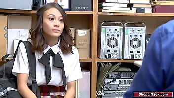 19yo asian sucks guards blarney