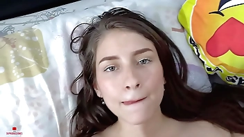 mi hermanastro esta cachondo y me folla bien duro hasta correrse en mi (parte 2)