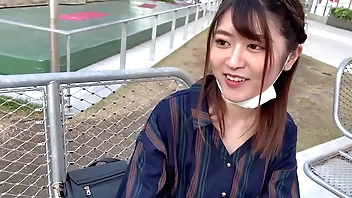 スケベさ最上級のビッチグラマー！ふわふわマシュマロ乳でシゴキあげるパイズリ！2人がかりで連発5発射ノーガード受精SEX！！Part1