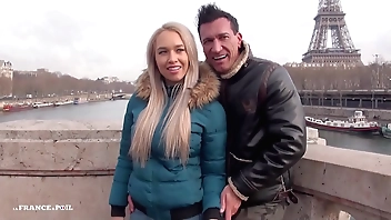 Sextape be advantageous to a unconstrained buckle overhead a honeymoon with regard to Paris