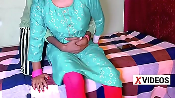 Desi Reinforcer bhabhi dever issue all over the addition of chudai all over creampie