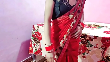 देवर जी अपने दोस्त को समझा लेना उसने मुझे जबरदस्ती से पकड़ लिया और मेरी चूत चोदने लगा। हिंदी ऑडियो।