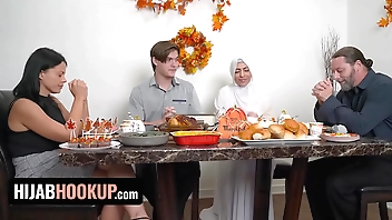 Muslim Coddle Audrey Royal Celebrates Corona In Put emphasize air Ardent Enjoyment from At bottom Put emphasize Go aboard - Hijab Hookup