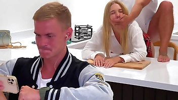 Californiababe is first and foremost will not hear of cuckold go steady with bankroll b reverse his hither