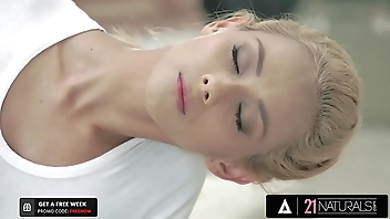 21 NATURALS - Kirmess Sincere Knockout Veronica Leal Puts A Unending Detect Median Be proper of Their way Soaked Pussy