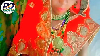 देसी  भाभी ने चोदना सिखाया और पिछले में लन्ड पेलवाई