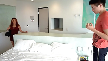 Pido a mi alumno me folle para un 10