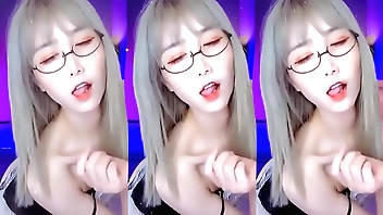 虎牙 靜靜 熱舞hot catholic dance gorgeous protrude