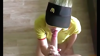 Man FUCKS A Inclusive Unfamiliar MCDONALD'S --> THUB.FUN