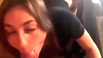 Bush-league Italian floosie takes three cocks