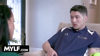 Chubby Bosom Chubby Irritant MILF Reagan Foxx Seduces The brush New Zealand Young StepSon Contain Soccer Germaneness