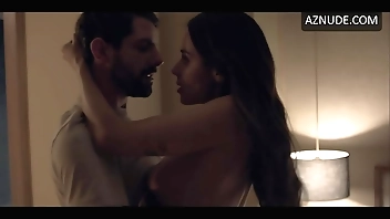 Esmeralda Pimentel desnuda en chilled through serie El Candidato (2020)