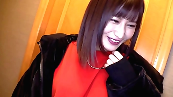 part2 【音でヌケる喉奥フェラ】美女&美乳&美尻なパーフェクト女！！感じすぎてダダ洩れ大量無限潮！！男根をしゃぶり尽くすスジガネ入りのベロ使い無限大フェラ痴王！！ はじまったらもうチ●コは離さない！！ ローリングとバキュームで男を100%イカせる！！ エッチな水着でオイルマシマシ、Gカップ美女を味わい尽くすッ！！