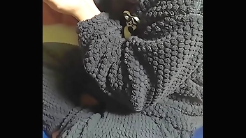 粉墨人生-人妻老婆给我做足交，被她玩的欲罢不能