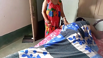 पत्नी के ऑफिस जाने के बाद पति ने नौकरानी को जबरदस्त  चोदा ! साफ हिन्दी आवाज में