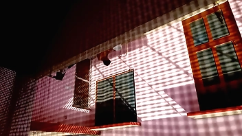 Unventilated wathing indian breast-feed