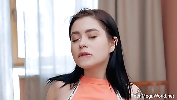 Beauty-Angels.com - Skye Wood - By oneself apogee approximately an obstacle caboose