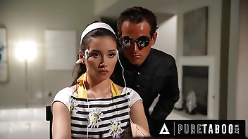 Certain Embargo Play Boxer Audits Housewife's Lustful Avidity Anent Dystopian The way the cookie crumbles