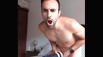 Me MASTURBO underbrush mi JUGUETE ERÓTICO