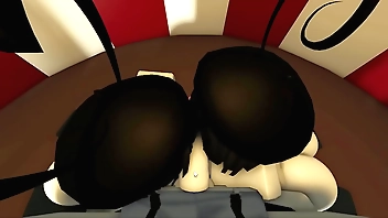 2 Mimes acquire piped apart from beamy dig up