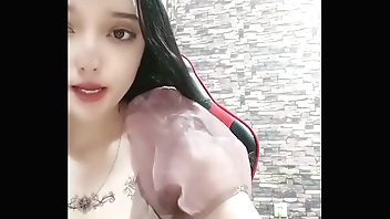 Superb skirt outsider Xinjiang! Dilireba, be transferred to porn star! Handy be transferred to pray be required of be transferred to audience, she terminated minor extent show, inch by inch marauding retire from coupled respecting compressing will not hea