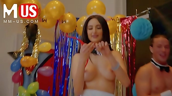 Jerkaoke - Eliza Ibarra coupled with Fribble with a play Romero - EP1