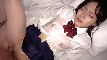 [एक सींग का छात्र चुपके से एक रटना स्कूल शिक्षक से मिला और गड़बड़ कर दिया।] उसका एक प्रेमी है लेकिन उसने अपने पुराने ट्यूशन शिक्षक को एक पतला और फूहड़ शरीर के साथ धोखा दिया!