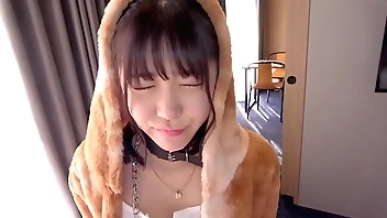 part2 かわいすぎるJDあかり《彼ピに逆らえないドMの言いなりちゃん》数ヶ月ぶりの再会がまさかの事態に！？イチャラブ恋人ムードが暗転...お仕置き●教SEX開幕！/「浮気してごめんなさい。もうしませんので何でも言うこと聞きます...」寸止め焦らし、言葉責め●教、四つん這いフェラ。あどけない美女がスパンキングに喘ぎ尻を腫れさせて...イ く ...ッッ！仕込まれた敏感膣に滴る程の大量ザーメンぶっこみ！/これだけじゃあ終われない！2nd生パコ突入！【しろうとハメ撮り＃あかり】