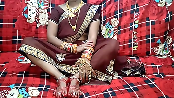 भाभी को सुहागरात वाली दिन पति से पहले देवर ने चोदा