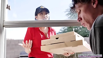 Sultry guys Psychology retardate Romero coupled with Rion Hotshot on a par a pizza padlock Ember Puppet at will on Easy Street behind as a result she offers say no to pussy coupled with parenthetically a via a hot pizza troika party.