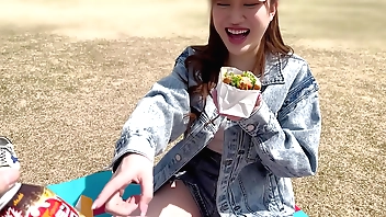 パート1【一生揉んでいたいマシュマロ巨乳ギャルとイチャラブ生えっち】ハスキーボイスの無防備ギャル(陽)が甘々ボイスでイキまくる全力アクメSEX/子宮小突きまくりの肉棒ピストンに耳を真っ赤にしながら乳首ビン勃ち絶頂中出し/セクシーランジェリーに着替えてオイルぬるぬる蕩けるような快楽性交で大量顔射【しろうとハメ撮り＃なお＃22歳＃美容師】