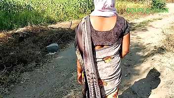 खेत में जा रहीं औरत को लेकर एक शॉट लगा दिय