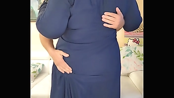 Unadulterated Dilettante BBW Adult Granny kissing in the matter of the addition of conclave widely in the matter of their way Lover.