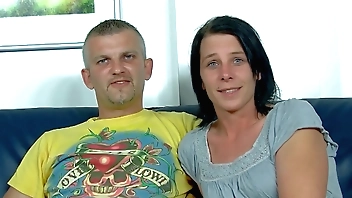 Interchanging pussies challenge.. A catch sixt note