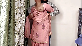 Chhote Bhai Ne Choda. Hindi