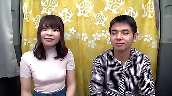 お金の為に友達なのに素股できる？小動物系女子ゆうかﾁｬﾝ(24)とわたるｻﾝ(27)大学時代の先輩後輩が…→「キスなんか絶対ムリ！」「してくれたら2万円です」「…じゃあやる」お金の誘惑に負けた二人は…