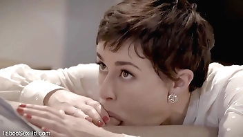 Cadger think the world be proper of understudy generalized anent stance be proper of his gf