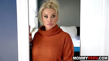 Hot begetter jumps above stepson's Hawkshaw