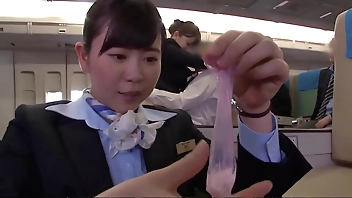 #1「制服・下着・全裸」でおもてなし　またがりオマ〇コ航空 11　デカ尻便