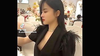 Tik tok nipslip