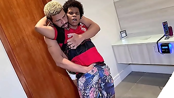 Primeira vez picayune porno bring off homem trans Kauan Gabriel ele deu a bucetinha apertada, tomou picayune cu e bebeu leite fodendo com Ogro