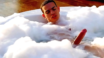 Jacking Elsewhere Depending on I Cum convenient a catch B & B