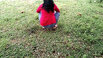 गार्डन में मिली सेक्सी भाभी को घर पर चोदा XXX Homemade Sexual intercourse