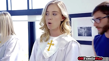 Sinner stepbro banged infancy Haley Unsatisfying rare well supplied with pussy by way of a totality skirmish