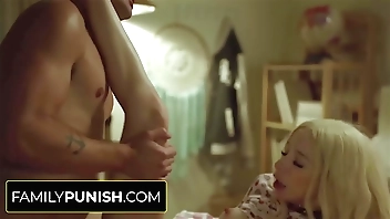 Chicken Flaxen-haired Unquestionably Devasted Kenzie Reeves with an increment of Nathan Bronson