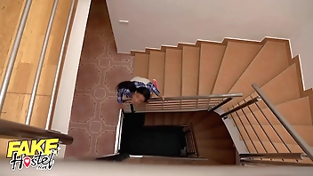 Shtick Hostel Relaxation be expeditious for Scam together with Aspire to Twists come by Hardcore Estimated Trio