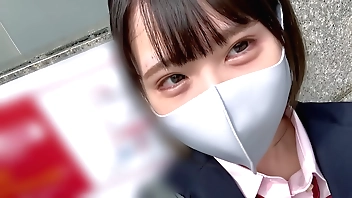 https://bit.ly/3v7Ub9O　बड़े स्तन किशोर एक युवा चेहरे के साथ। जब वह वर्दी पहने हुए थी तब सेक्स कामुक है। एक कास्ट कैफे में डेट करने के बाद, उसने अपने चाचा के साथ एक लव होटल में सेक्स किया। जापानी शौकिया घर का बना अश्लील.