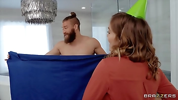 Marvellous My Hot Inverted Roommates / Brazzers  / download acting wean away from http://zzfull.com/roomm