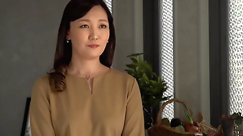 初撮り人妻ドキュメント　鳥谷礼香